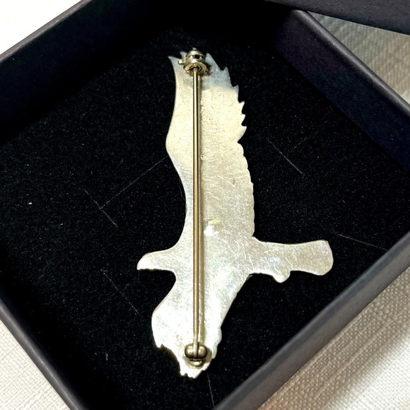 Pewter Eagle Brooch Pin with Blue Accents. Vintage. Stunning - Picture 6 of 7